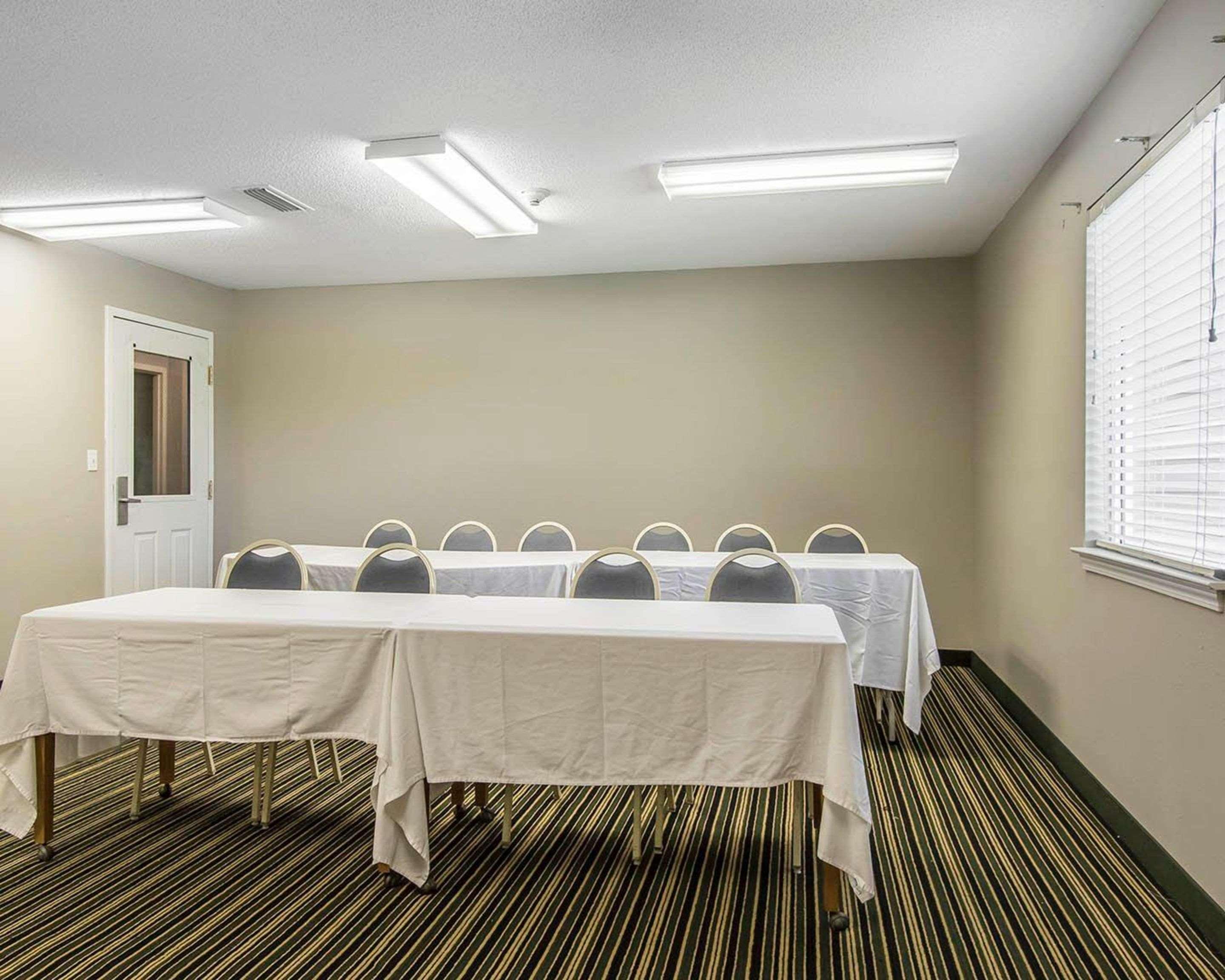 Suburban Extended Stay Hotel Naval Base Area Warrington Luaran gambar