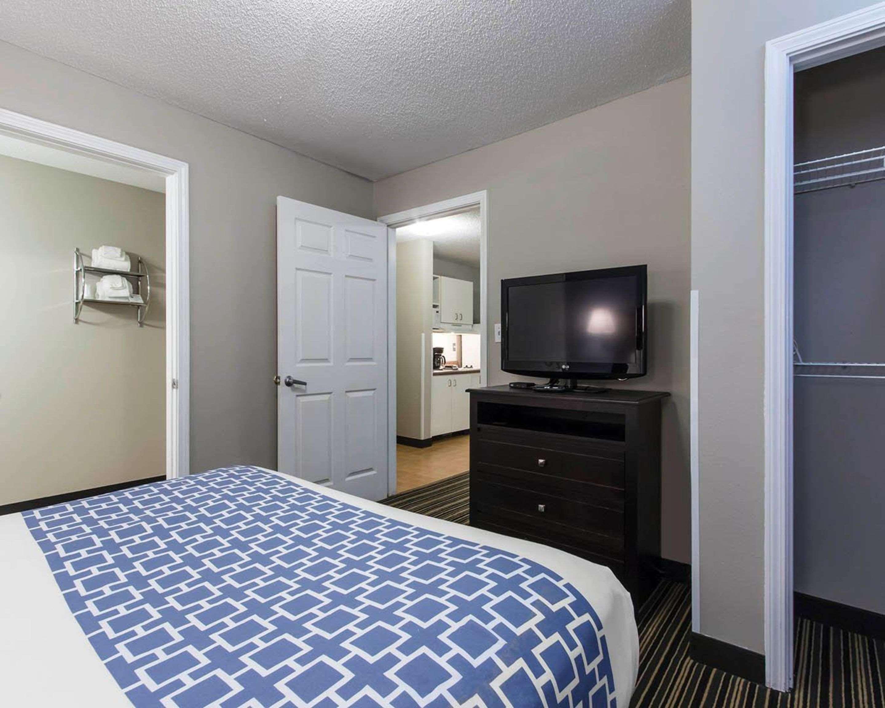 Suburban Extended Stay Hotel Naval Base Area Warrington Luaran gambar